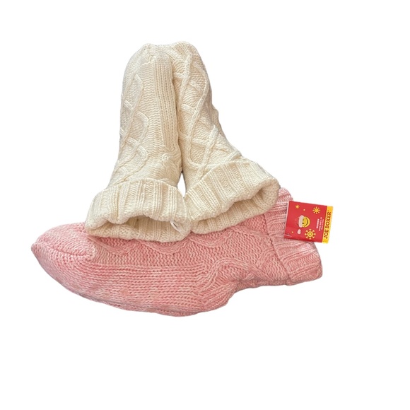 2 Pairs Joe Boxer Fleece lined Insulated Socks with Skid Dots on the Bottom NEW - Picture 2 of 12